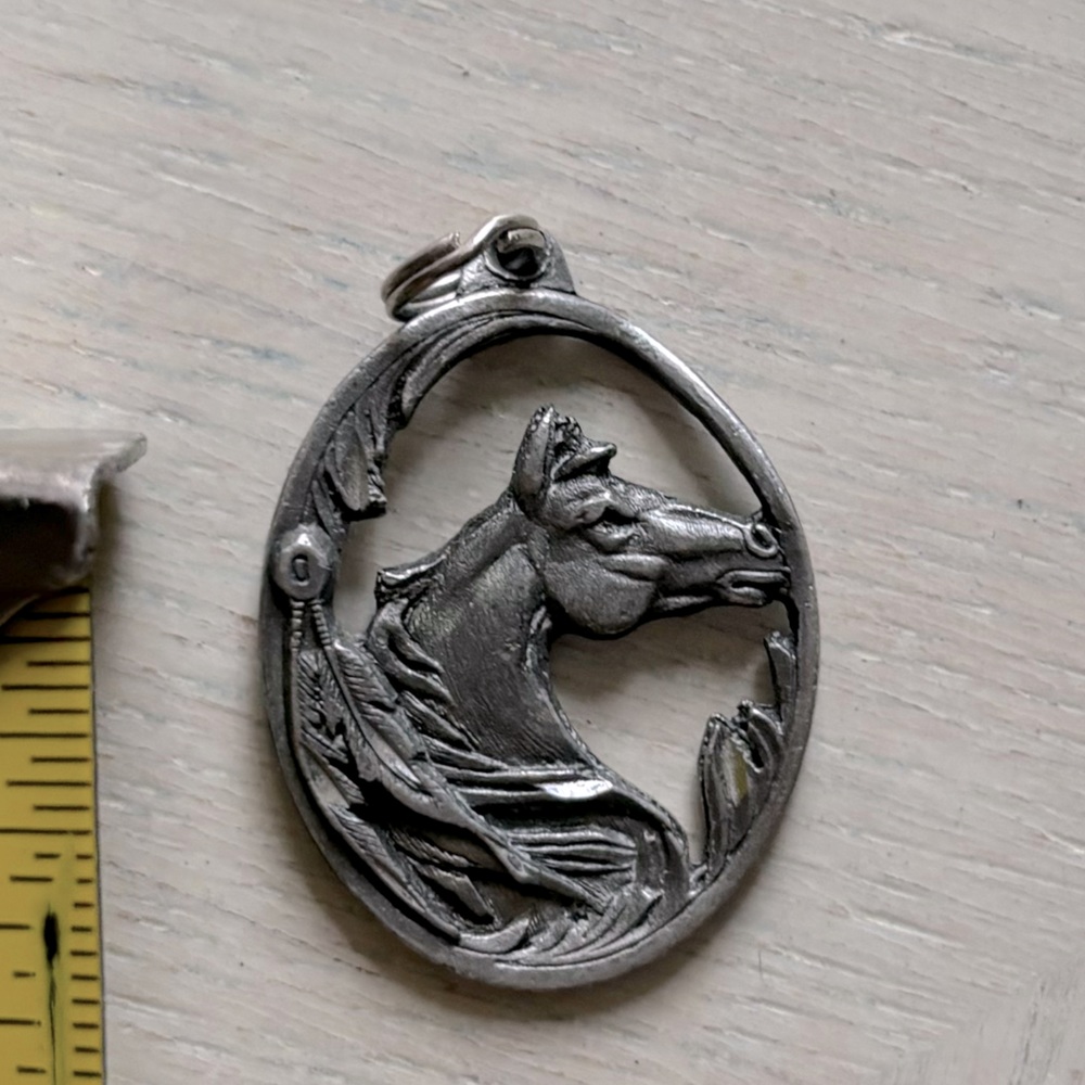 Siskiyou Horse Pendant